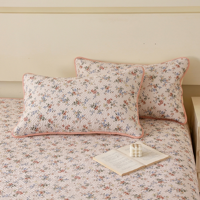 91家纺网 家纺一手货源 找家纺 羽爱家纺 2025新款A类双面印花全棉水洗床盖套件-三件套 淡若芬芳-