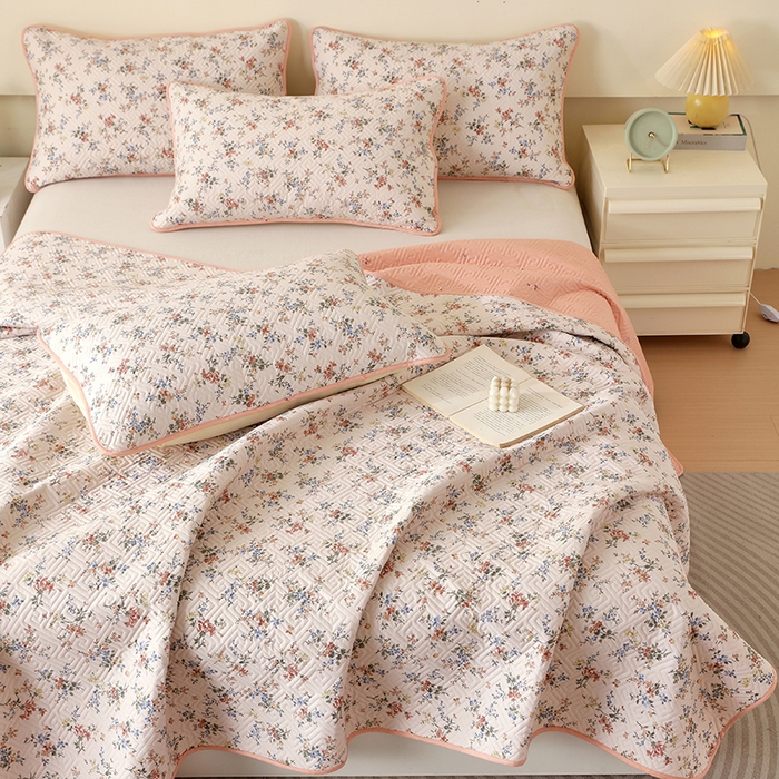 91家纺网 家纺一手货源 找家纺 羽爱家纺 2025新款A类双面印花全棉水洗床盖套件-三件套 淡若芬芳-