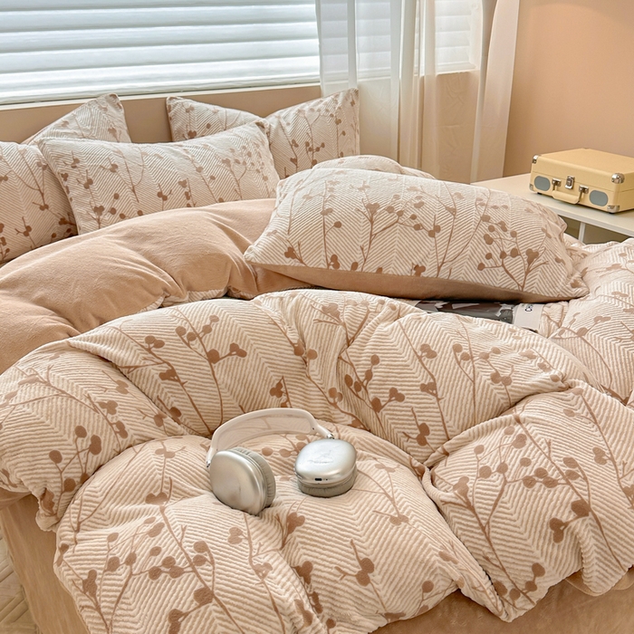 91家纺网 家纺一手货源 找家纺 眠博士 2025新款立体雕花牛奶绒加厚保暖四件套 立体雕花-米洛咖