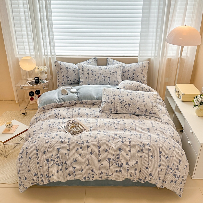 91家纺网 家纺一手货源 找家纺 眠博士 2025新款立体雕花牛奶绒加厚保暖四件套 立体雕花-米洛兰