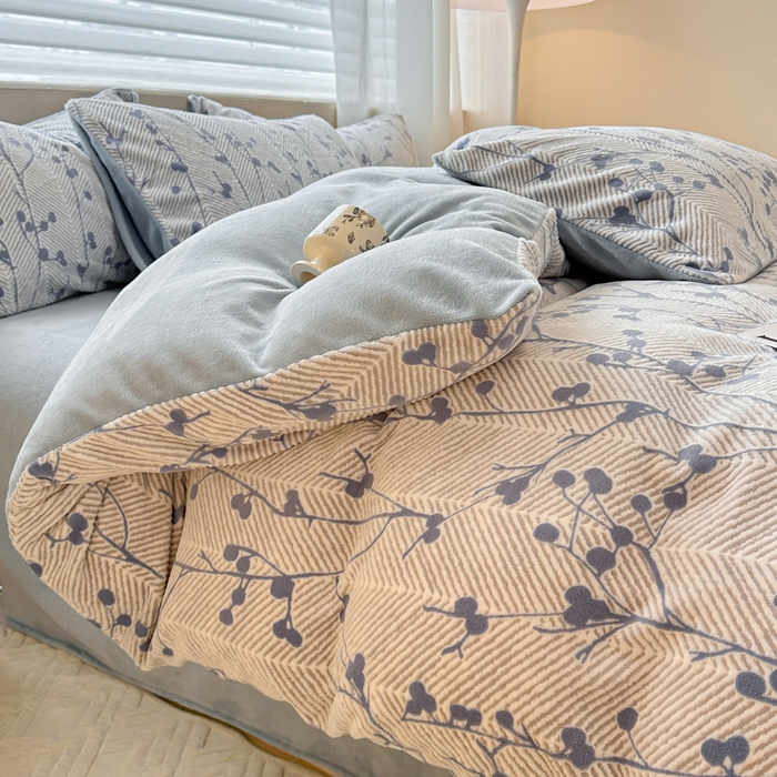 91家纺网 家纺一手货源 找家纺 眠博士 2025新款立体雕花牛奶绒加厚保暖四件套 立体雕花-米洛兰