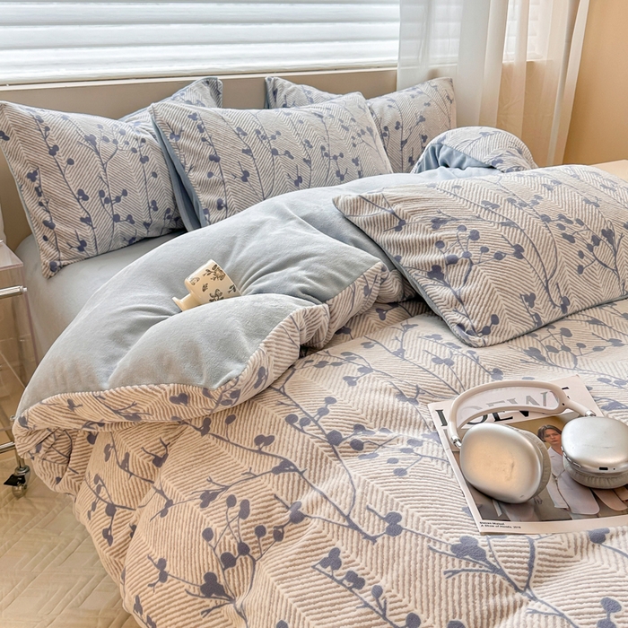 91家纺网 家纺一手货源 找家纺 眠博士 2025新款立体雕花牛奶绒加厚保暖四件套 立体雕花-米洛兰