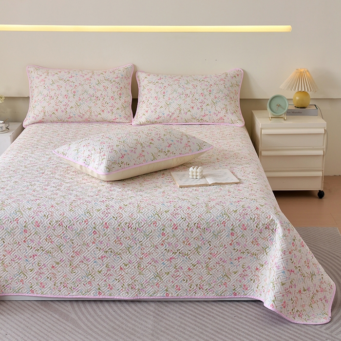 91家纺网 家纺一手货源 找家纺 羽爱家纺 2025新款A类双面印花全棉水洗床盖套件-三件套 花蔓梦境-