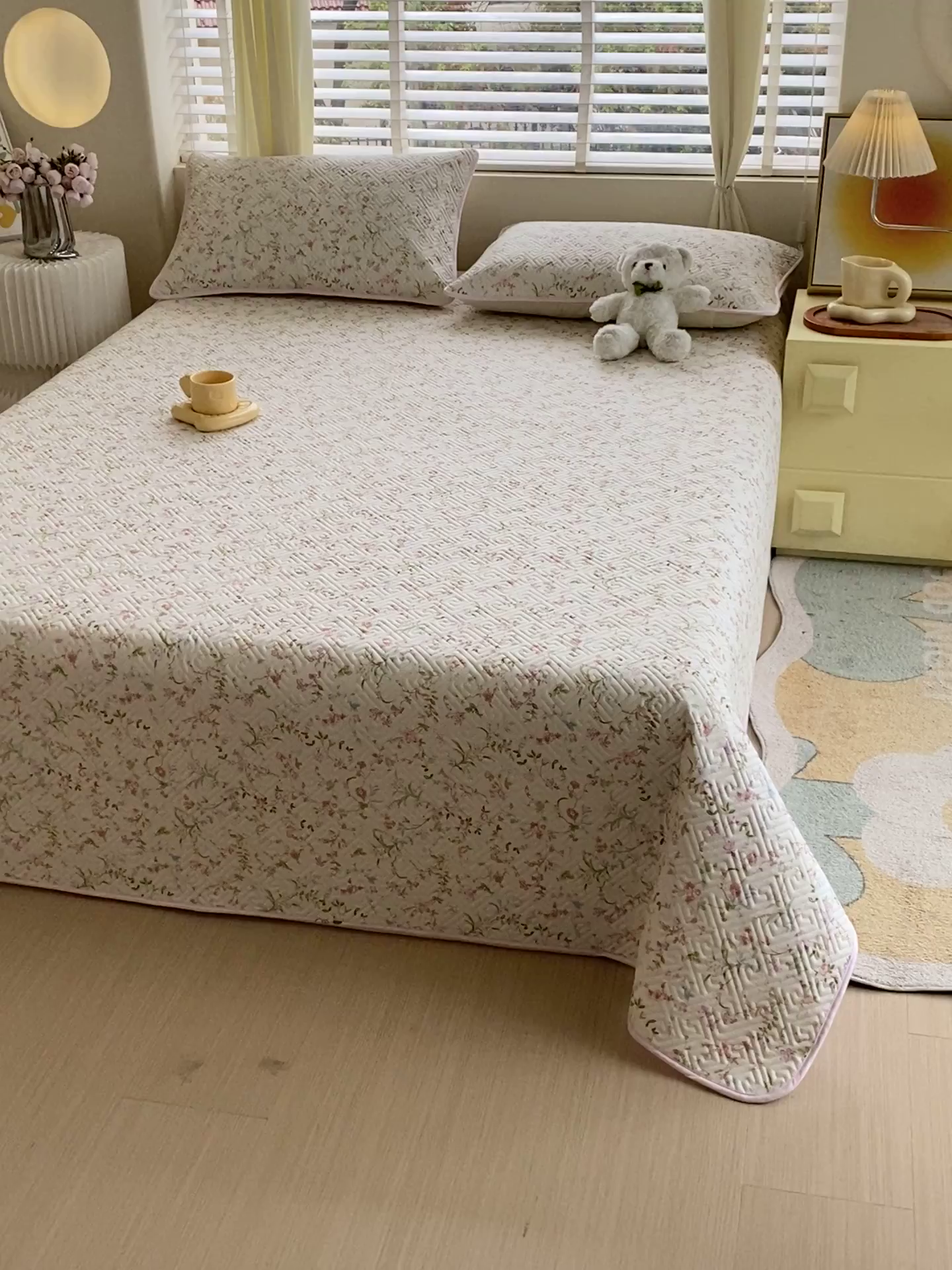 91家纺网 家纺一手货源 找家纺 羽爱家纺 2025新款A类双面印花全棉水洗床盖套件-三件套 花蔓梦境-