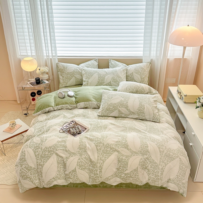 91家纺网 家纺一手货源 找家纺 眠博士 2025新款立体雕花牛奶绒加厚保暖四件套 立体雕花-千叶绿