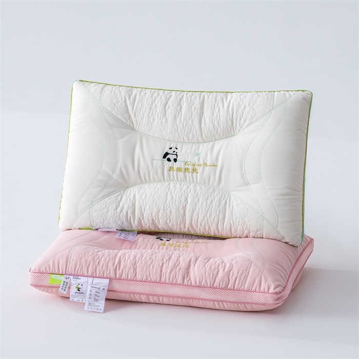 91家纺网 家纺一手货源 找家纺 鼎晟纺 2025新款柔软舒适熊猫抱抱枕成人枕芯学生枕头 熊猫抱抱-粉色