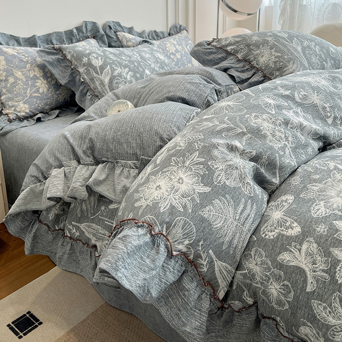 91家纺网 家纺一手货源 找家纺 逸林家纺《原希尔顿逸林》 2025秋冬新品加厚高克重亚麻复古原麻皱皱纱印花四件套法式花边 蝶梦