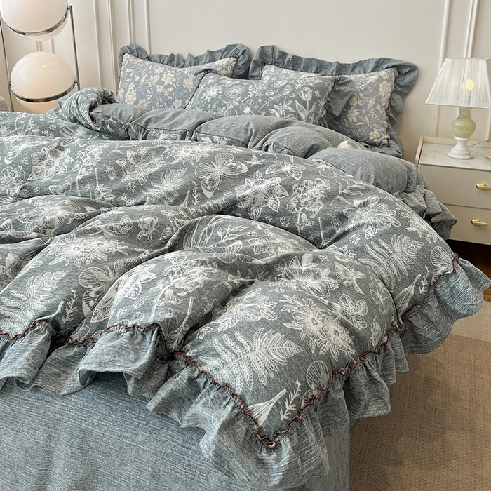 91家纺网 家纺一手货源 找家纺 逸林家纺《原希尔顿逸林》 2025秋冬新品加厚高克重亚麻复古原麻皱皱纱印花四件套法式花边 蝶梦