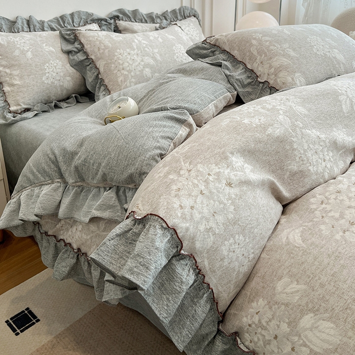 91家纺网 家纺一手货源 找家纺 逸林家纺《原希尔顿逸林》 2025秋冬新品加厚高克重亚麻复古原麻皱皱纱印花四件套法式花边 海棠花溪