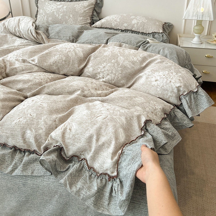 91家纺网 家纺一手货源 找家纺 逸林家纺《原希尔顿逸林》 2025秋冬新品加厚高克重亚麻复古原麻皱皱纱印花四件套法式花边 海棠花溪