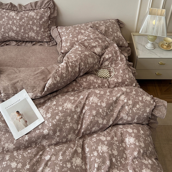 91家纺网 家纺一手货源 找家纺 逸林家纺《原希尔顿逸林》 2025秋冬新品加厚高克重亚麻复古原麻皱皱纱印花四件套法式花边 花颜