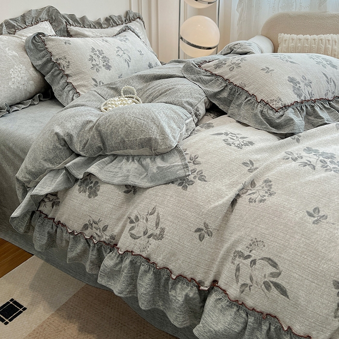 91家纺网 家纺一手货源 找家纺 逸林家纺《原希尔顿逸林》 2025秋冬新品加厚高克重亚麻复古原麻皱皱纱印花四件套法式花边 莱茵河畔