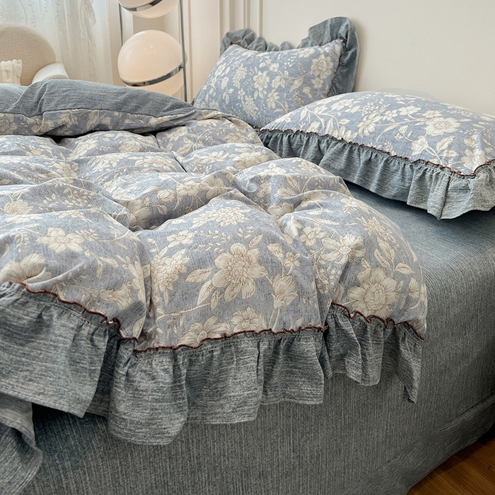 91家纺网 家纺一手货源 找家纺 逸林家纺《原希尔顿逸林》 2025秋冬新品加厚高克重亚麻复古原麻皱皱纱印花四件套法式花边 满园花开