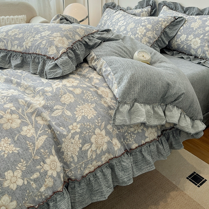 91家纺网 家纺一手货源 找家纺 逸林家纺《原希尔顿逸林》 2025秋冬新品加厚高克重亚麻复古原麻皱皱纱印花四件套法式花边 满园花开