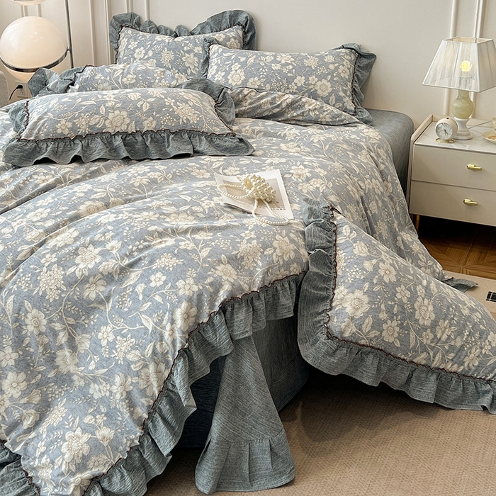 91家纺网 家纺一手货源 找家纺 逸林家纺《原希尔顿逸林》 2025秋冬新品加厚高克重亚麻复古原麻皱皱纱印花四件套法式花边 满园花开