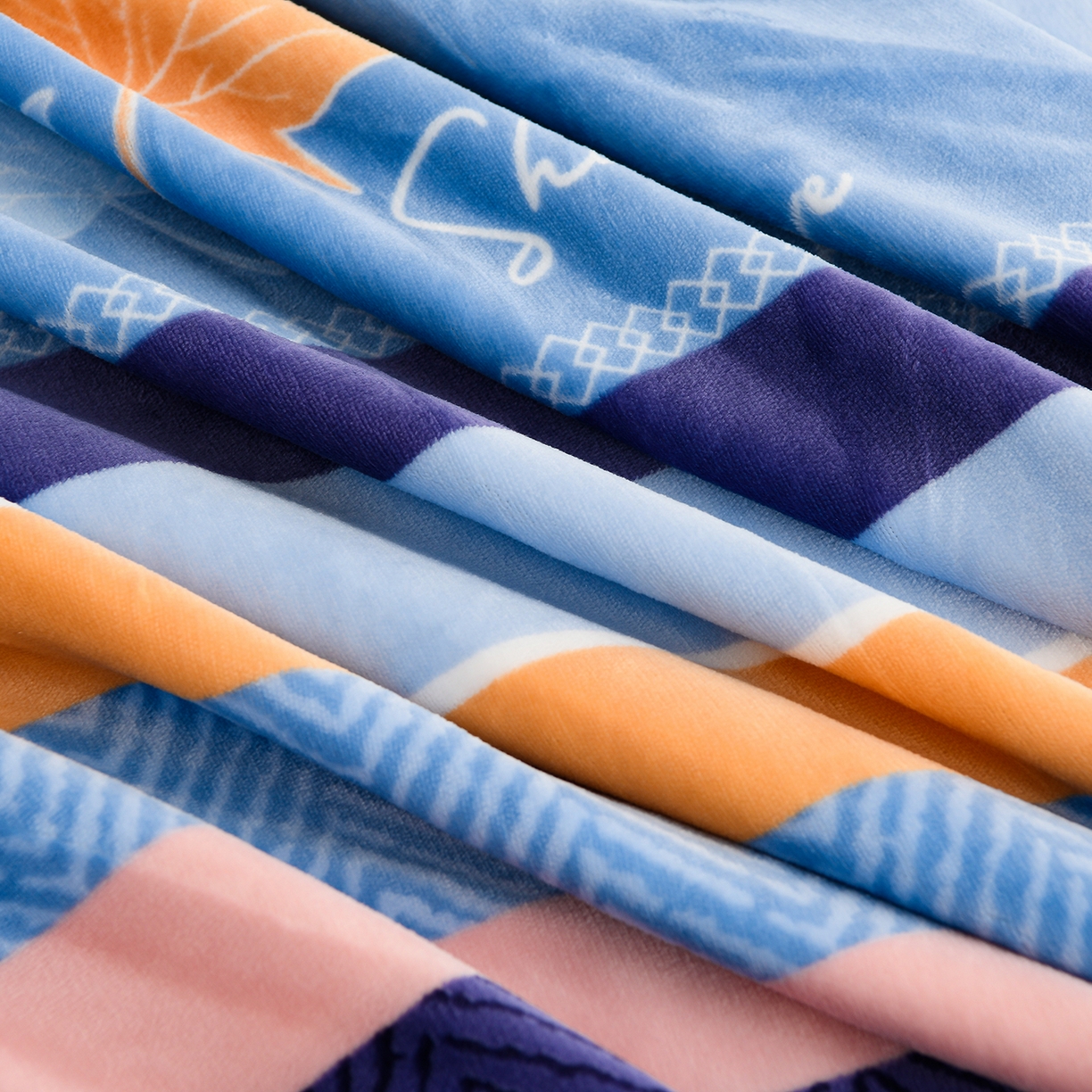 91家纺网 家纺一手货源 找家纺 贝诗梦 2025新款牛奶绒金貂绒法莱绒单被套 冬语