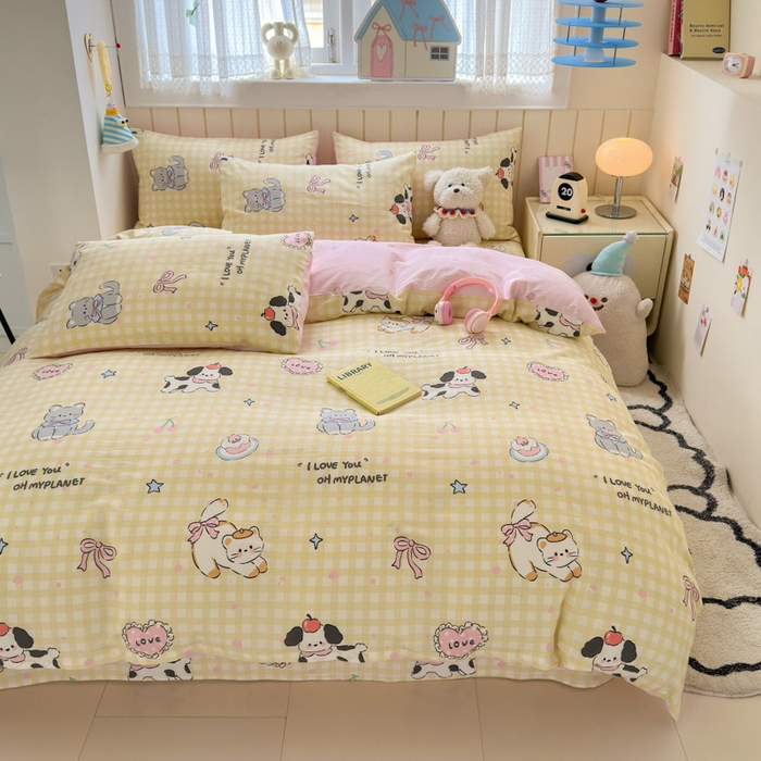 91家纺网 家纺一手货源 找家纺 曼之夏 2025新款全棉纯棉40支学生季卡通印花四件套 格子猫