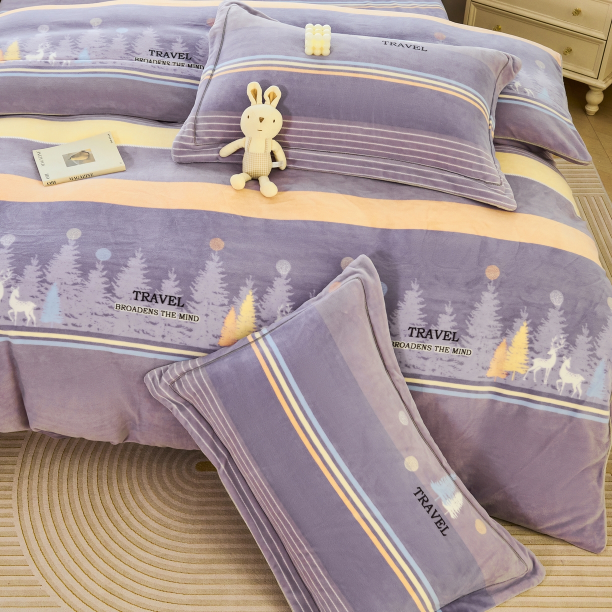 91家纺网 家纺一手货源 找家纺 尚品凤凰2025新款高克重印花牛奶绒四件套-工艺款 林深见鹿-灰