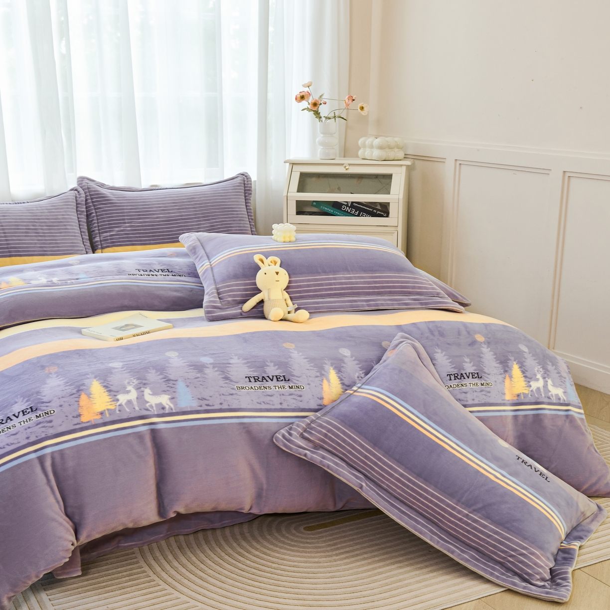 91家纺网 家纺一手货源 找家纺 尚品凤凰2025新款高克重印花牛奶绒四件套-工艺款 林深见鹿-灰