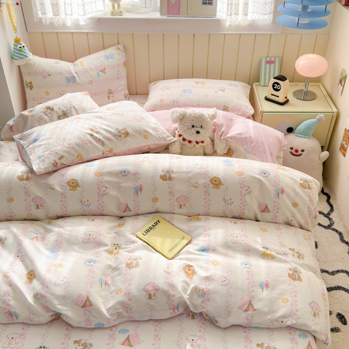 91家纺网 家纺一手货源 找家纺 曼之夏 2025新款全棉纯棉40支学生季卡通印花四件套 可爱多