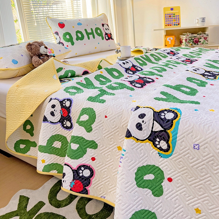 91家纺网 家纺一手货源 找家纺 羽爱家纺 2025新款A类双面印花全棉水洗床盖套件-三件套 欢乐熊猫-