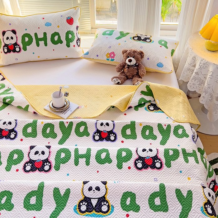 91家纺网 家纺一手货源 找家纺 羽爱家纺 2025新款A类双面印花全棉水洗床盖套件-三件套 欢乐熊猫-