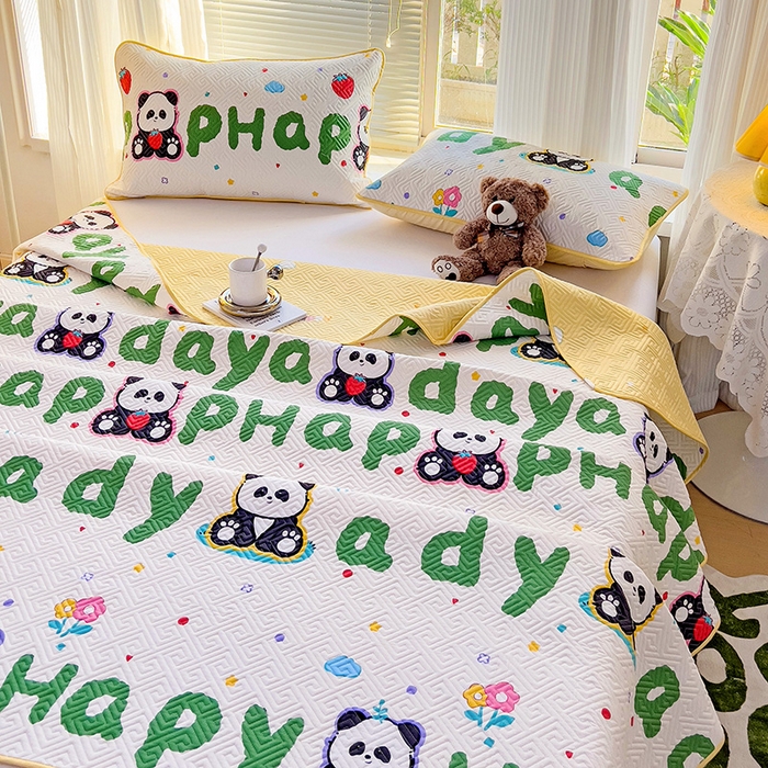 91家纺网 家纺一手货源 找家纺 羽爱家纺 2025新款A类双面印花全棉水洗床盖套件-三件套 欢乐熊猫-