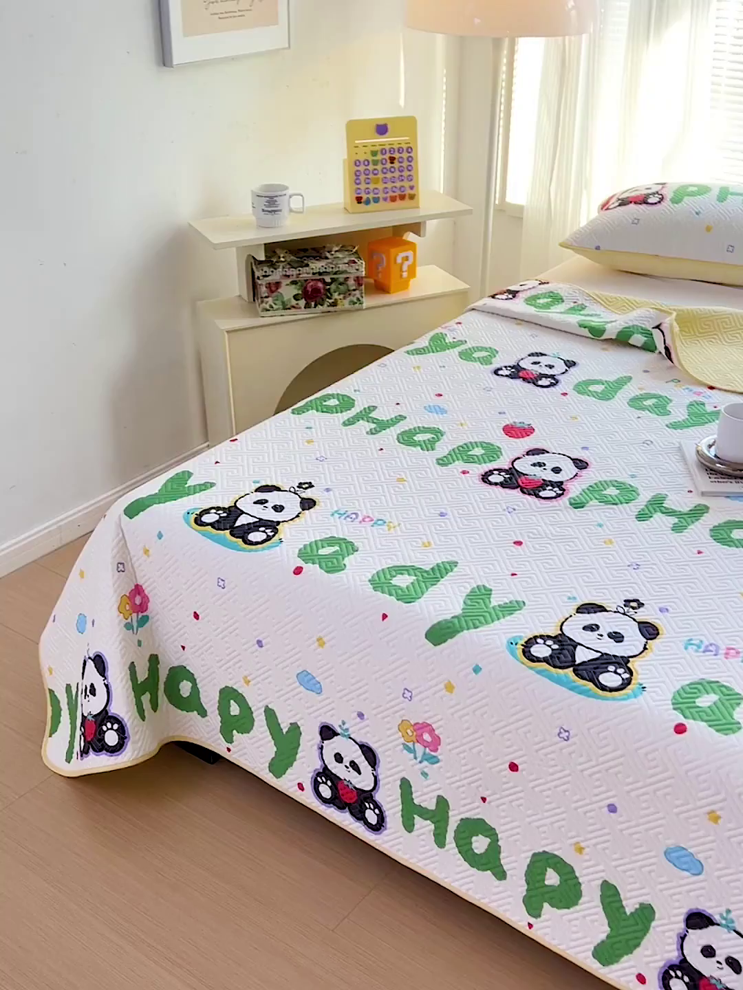 91家纺网 家纺一手货源 找家纺 羽爱家纺 2025新款A类双面印花全棉水洗床盖套件-三件套 欢乐熊猫-