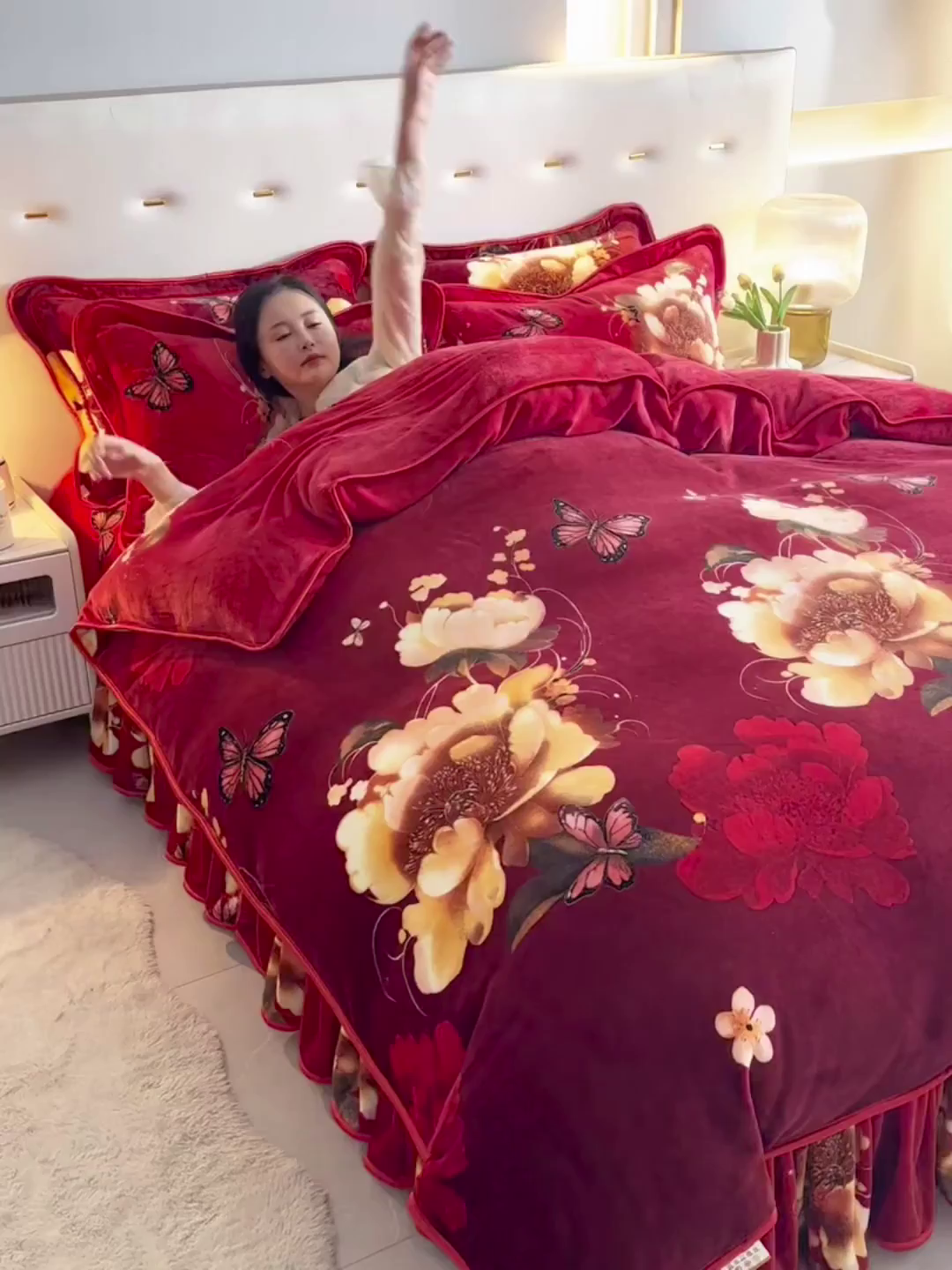 91家纺网 家纺一手货源 找家纺 贝诗梦 2025新款牛奶绒金貂绒法莱绒单被套 花香