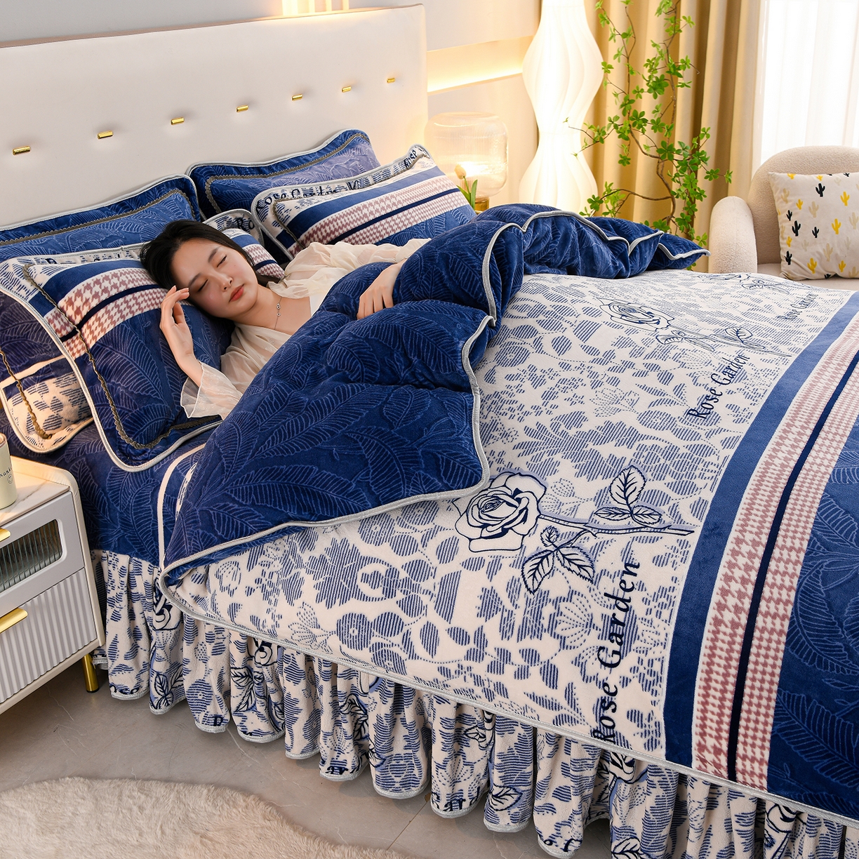 91家纺网 家纺一手货源 找家纺 贝诗梦 2025新款牛奶绒金貂绒法莱绒单被套 玫瑰物语