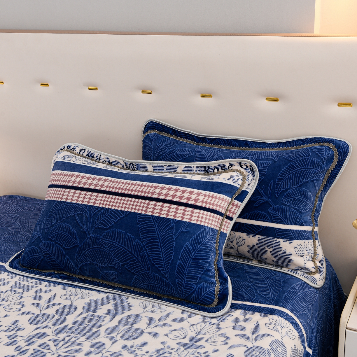 91家纺网 家纺一手货源 找家纺 贝诗梦 2025新款牛奶绒金貂绒法莱绒单被套 玫瑰物语