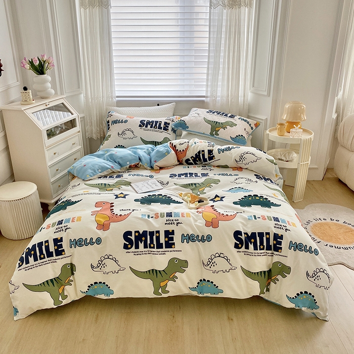 91家纺网 家纺一手货源 找家纺 羽爱家纺 2025新款A类双面印花全棉水洗床盖套件-三件套 恐龙漫画-