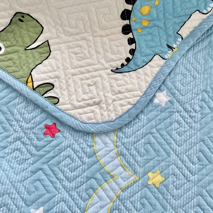 91家纺网 家纺一手货源 找家纺 羽爱家纺 2025新款A类双面印花全棉水洗床盖套件-三件套 恐龙漫画-