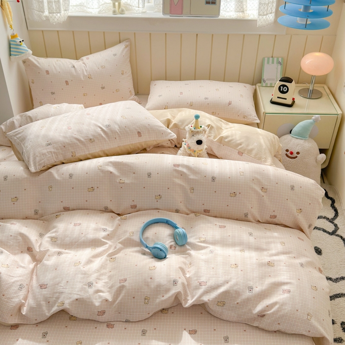 91家纺网 家纺一手货源 找家纺 曼之夏 2025新款全棉纯棉40支学生季卡通印花四件套 泡芙小象