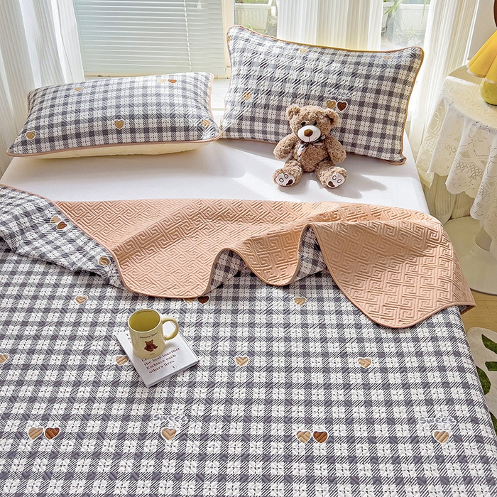 91家纺网 家纺一手货源 找家纺 羽爱家纺 2025新款A类双面印花全棉水洗床盖套件-三件套 恋格-