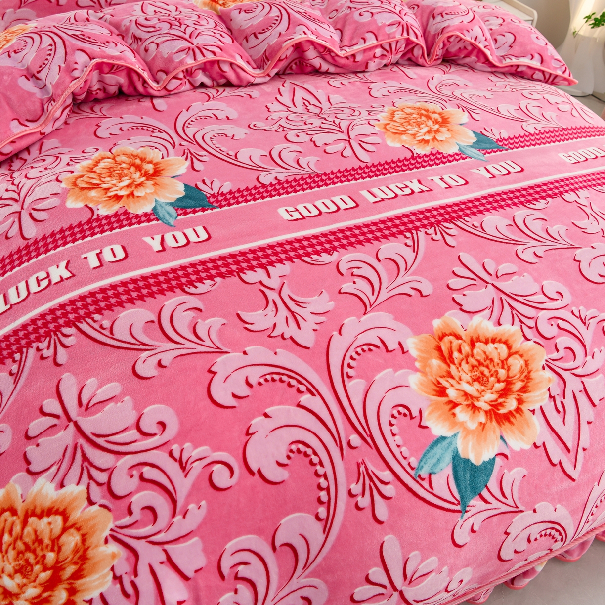 91家纺网 家纺一手货源 找家纺 贝诗梦 2025新款牛奶绒金貂绒法莱绒单被套 小花园