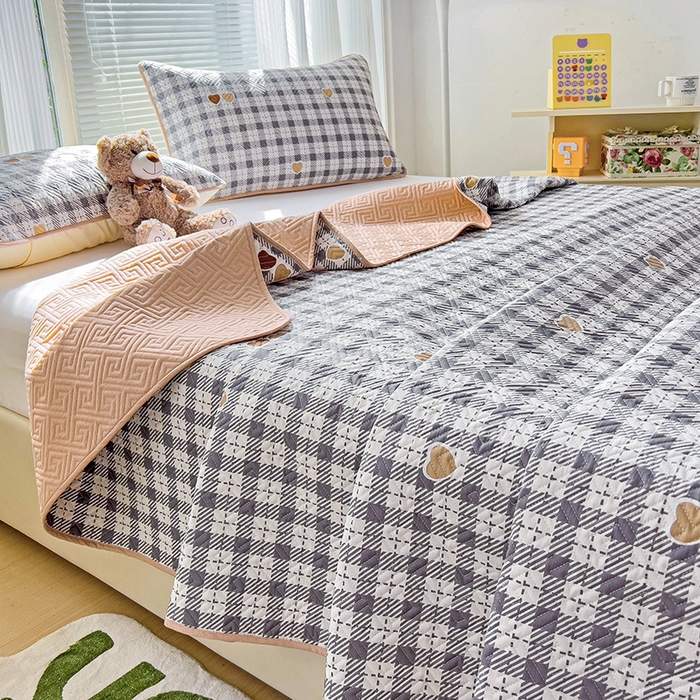 91家纺网 家纺一手货源 找家纺 羽爱家纺 2025新款A类双面印花全棉水洗床盖套件-三件套 恋格-