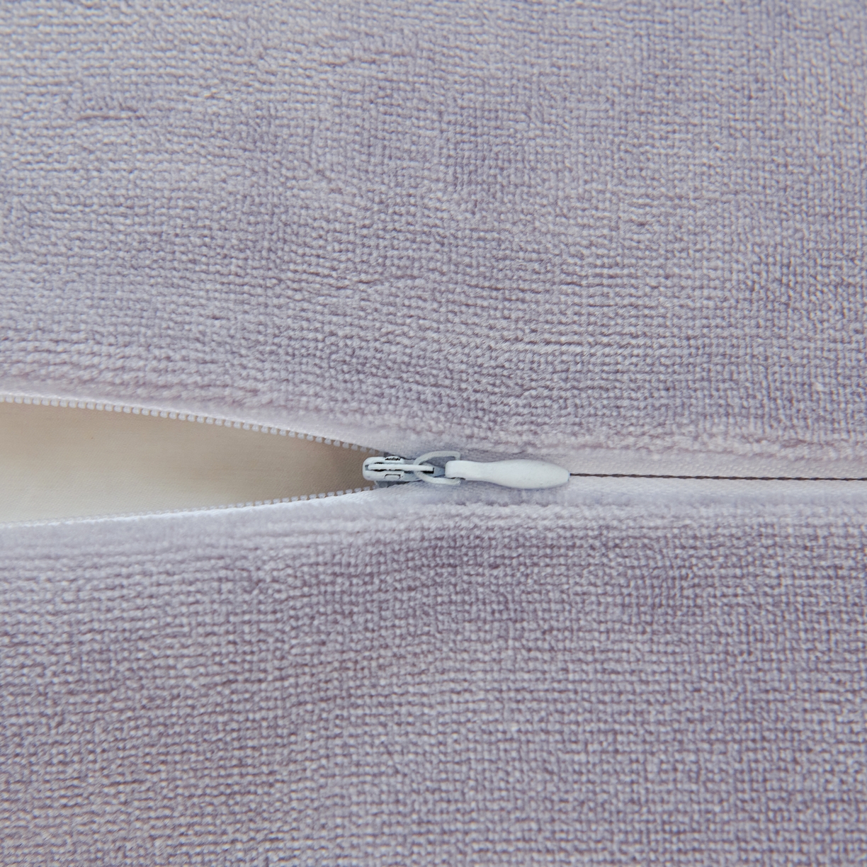 91家纺网 家纺一手货源 找家纺 尚品凤凰2025新款高克重印花牛奶绒四件套-工艺款 水果樱桃-灰