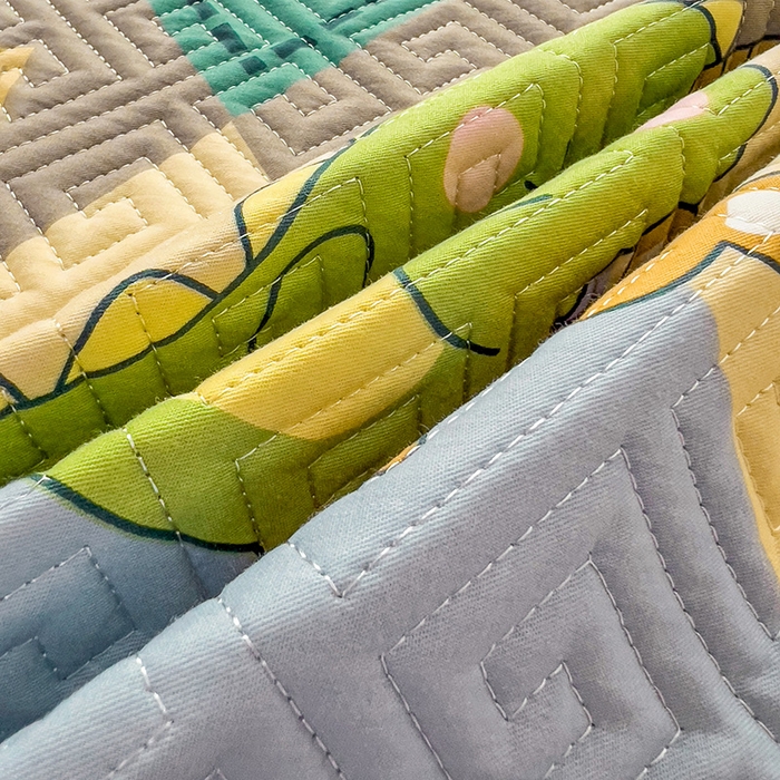 91家纺网 家纺一手货源 找家纺 羽爱家纺 2025新款A类双面印花全棉水洗床盖套件-三件套 菱形恐龙-