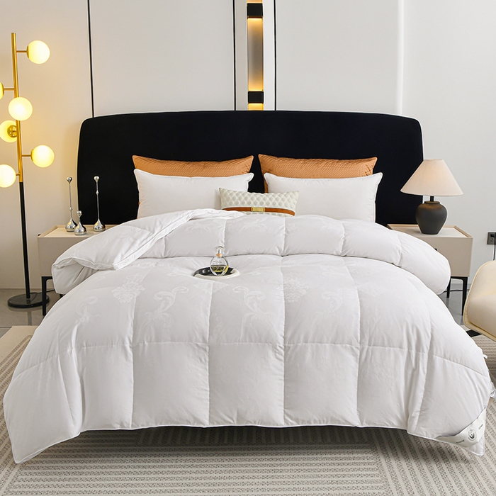 91家纺网 家纺一手货源 找家纺 棠婷  2025年新款全棉80s贡缎50白鸭绒90白鹅绒被鸭绒被双层大提花羽绒被子 白色