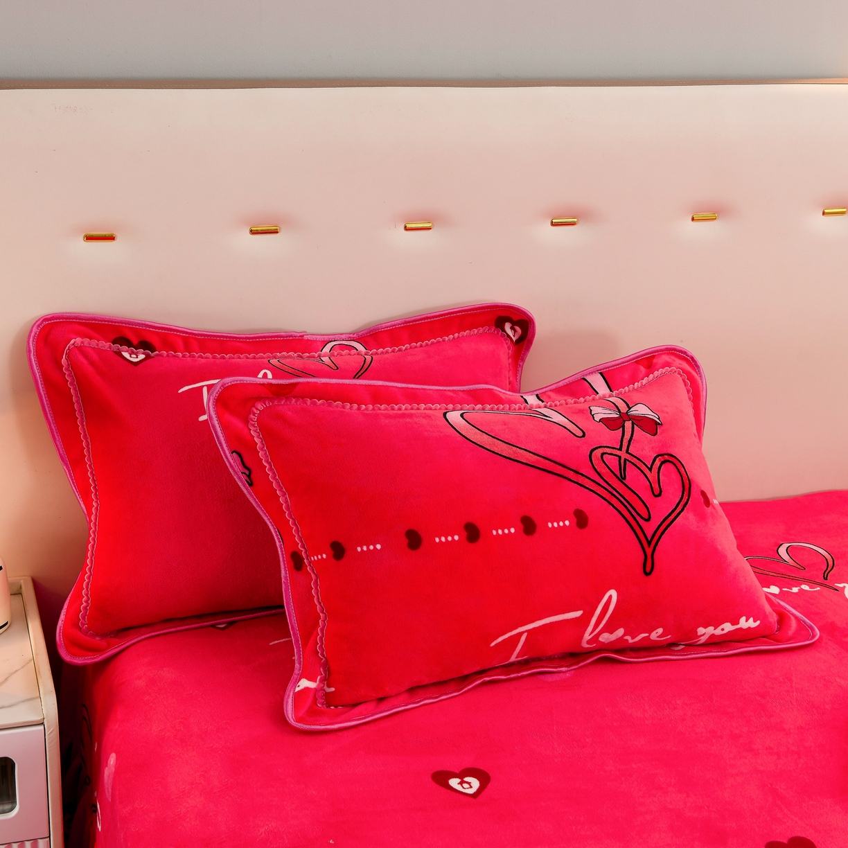 91家纺网 家纺一手货源 找家纺 贝诗梦 2025新款牛奶绒金貂绒法莱绒单被套 一生所爱