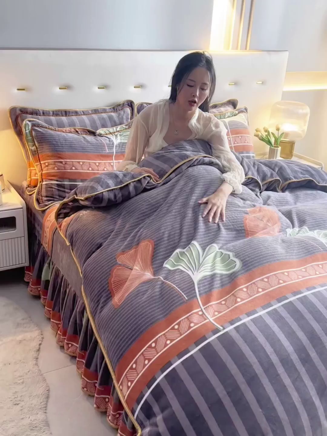 91家纺网 家纺一手货源 找家纺 贝诗梦 2025新款牛奶绒金貂绒法莱绒单被套 一叶知秋