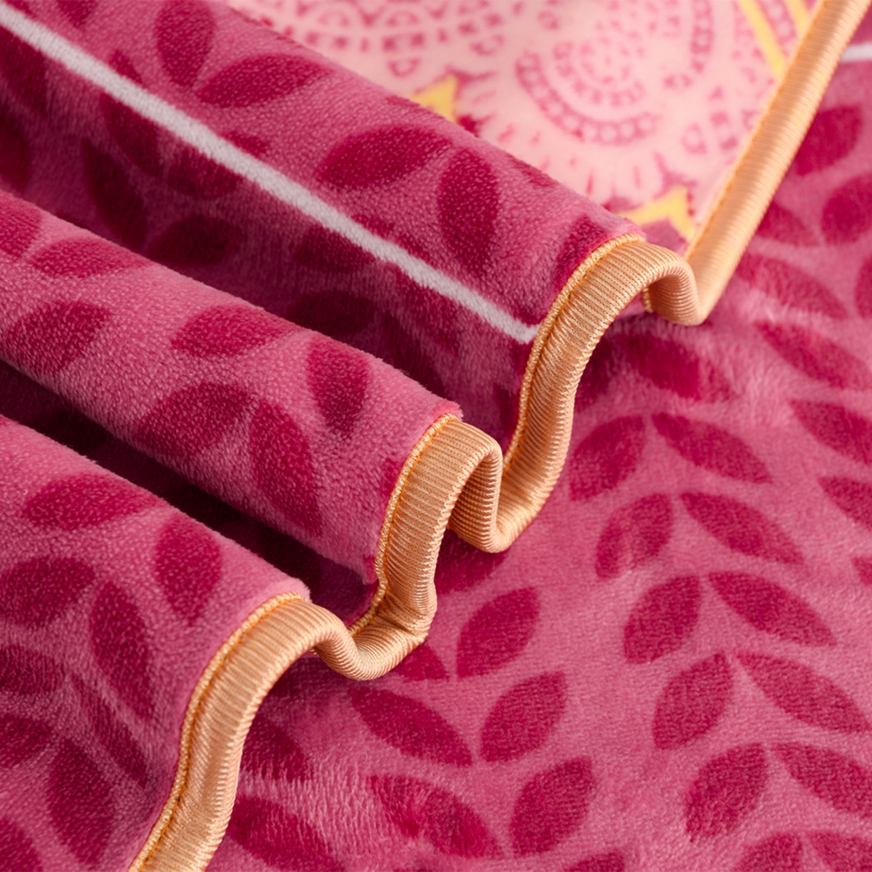 91家纺网 家纺一手货源 找家纺 贝诗梦 2025新款牛奶绒金貂绒法莱绒单被套 郁金香