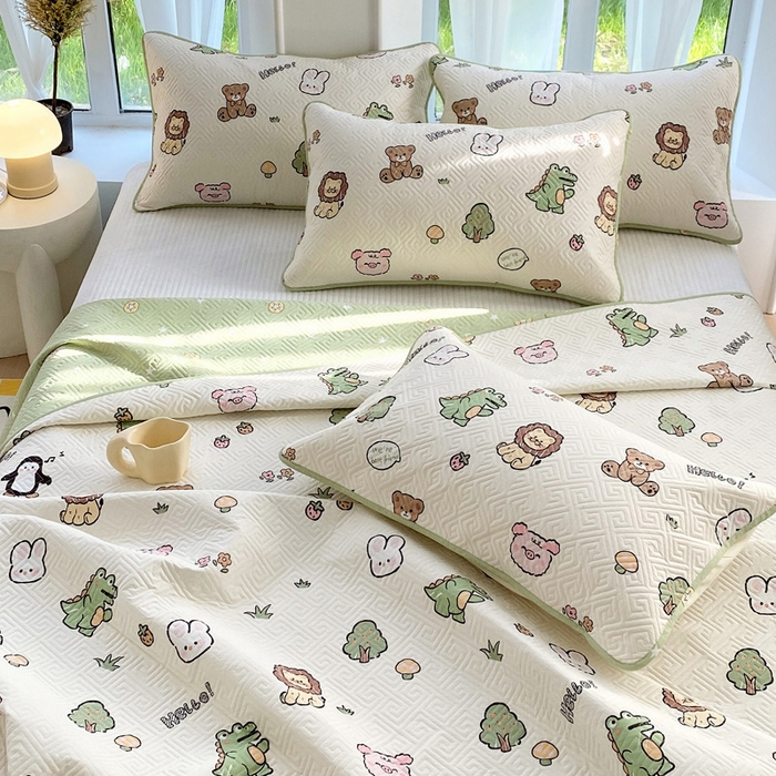 91家纺网 家纺一手货源 找家纺 羽爱家纺 2025新款A类双面印花全棉水洗床盖套件-三件套 森林派对-