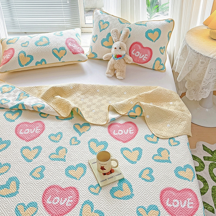 91家纺网 家纺一手货源 找家纺 羽爱家纺 2025新款A类双面印花全棉水洗床盖套件-三件套 心情-