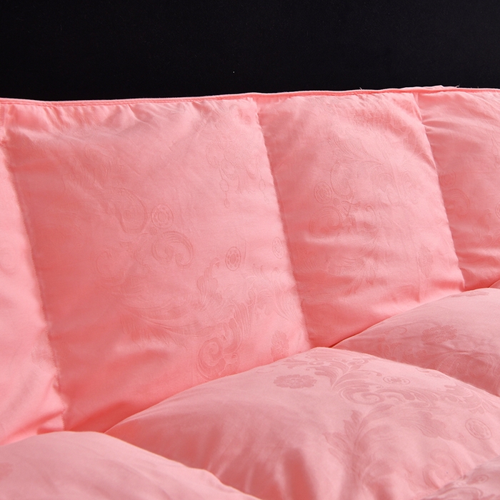 91家纺网 家纺一手货源 找家纺 棠婷  2025年新款全棉80s贡缎50白鸭绒90白鹅绒被鸭绒被双层大提花羽绒被子 粉色