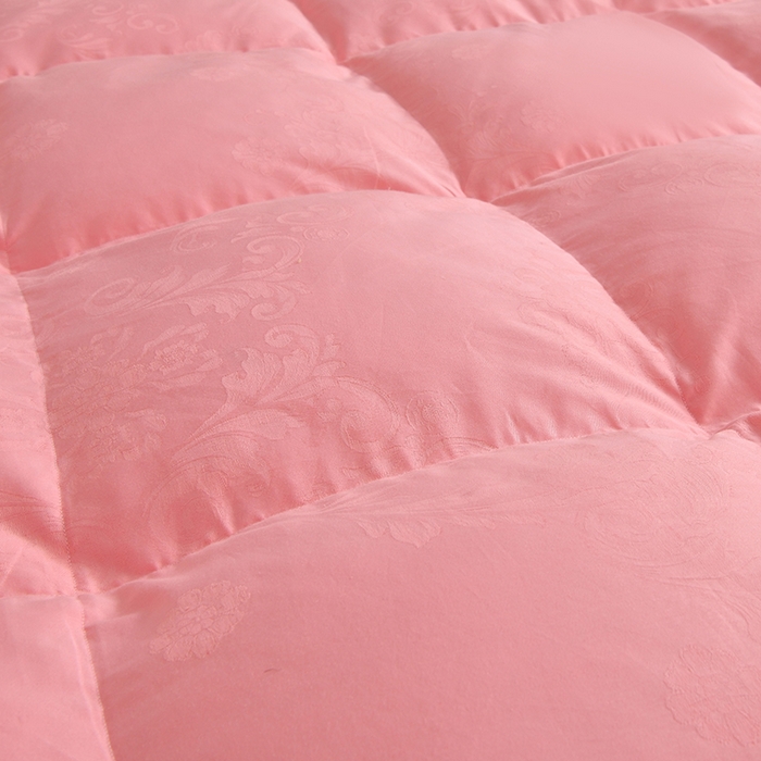 91家纺网 家纺一手货源 找家纺 棠婷  2025年新款全棉80s贡缎50白鸭绒90白鹅绒被鸭绒被双层大提花羽绒被子 粉色