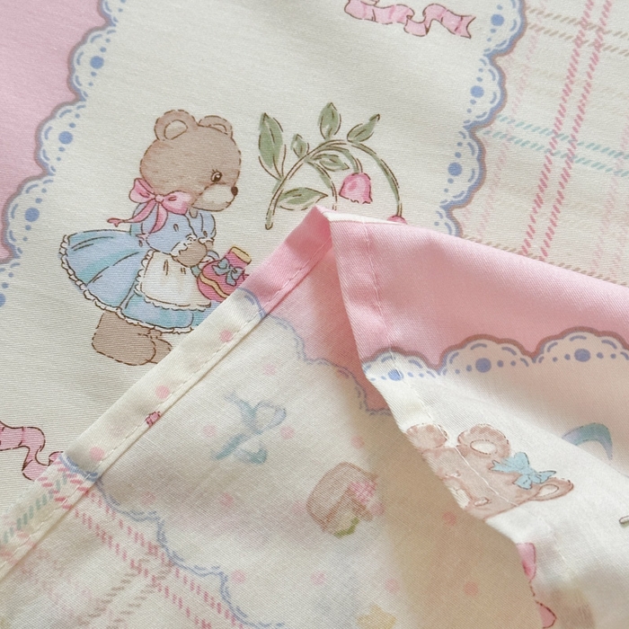 91家纺网 家纺一手货源 找家纺 曼之夏 2025新款全棉纯棉40支学生季卡通印花床单单床单床单单件 奶昔小熊