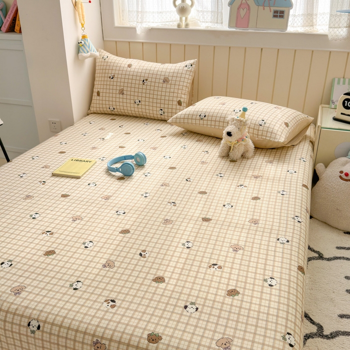 91家纺网 家纺一手货源 找家纺 曼之夏 2025新款全棉纯棉40支学生季卡通印花床单单床单床单单件 曲奇小狗