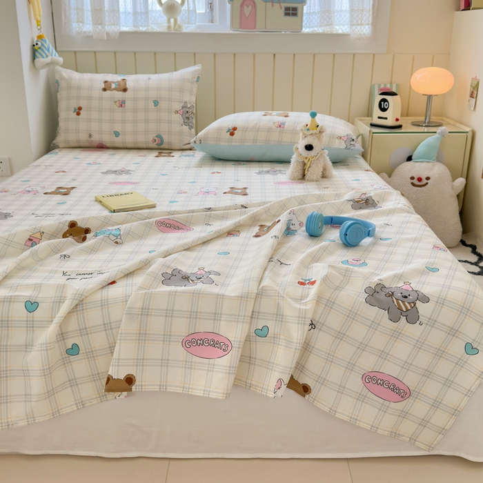 91家纺网 家纺一手货源 找家纺 曼之夏 2025新款全棉纯棉40支学生季卡通印花床单单床单床单单件 樱桃熊仔